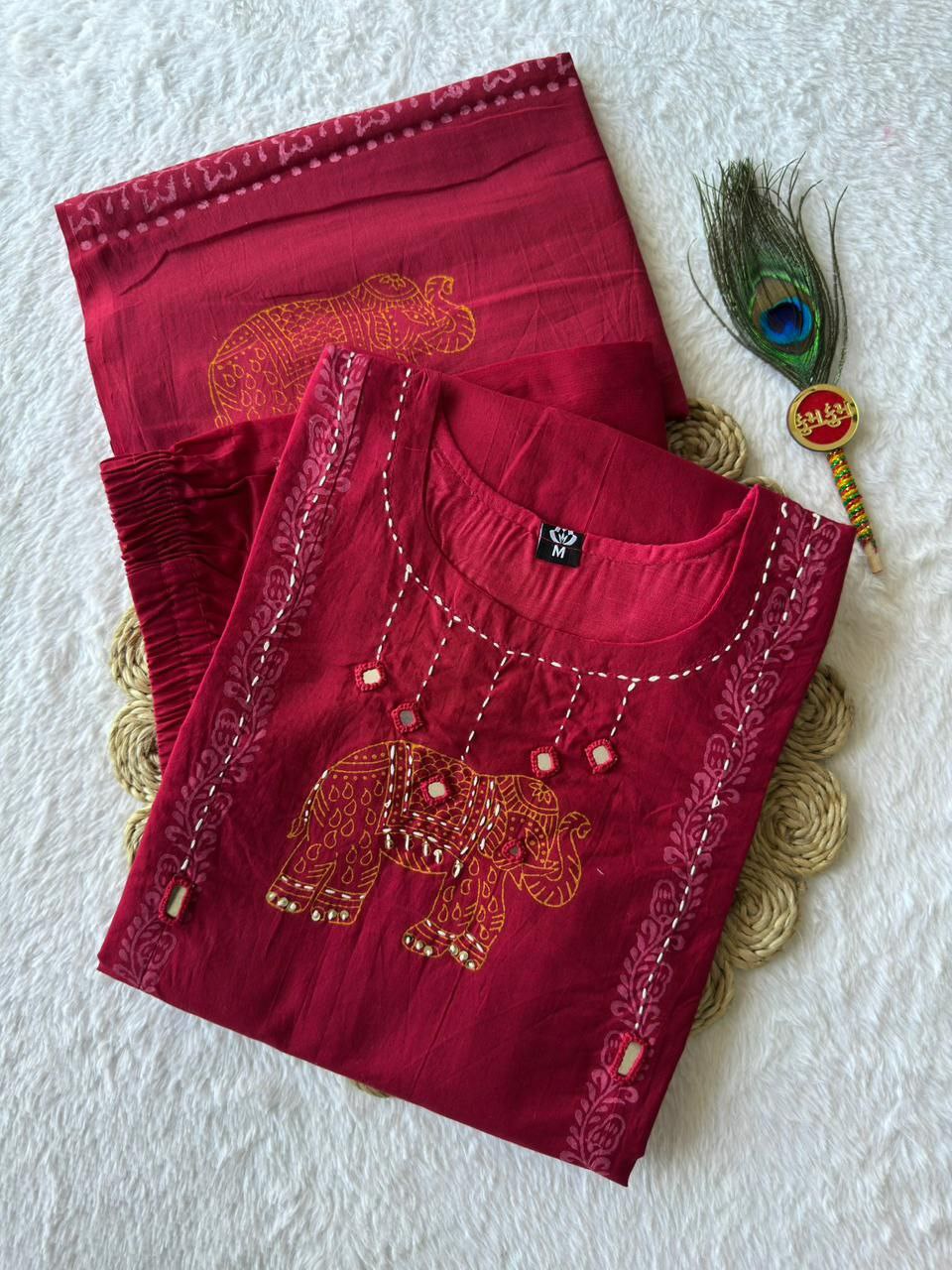 Very Beautiful Magenta Pure Cotton Suit  Set With Real Mirror Work