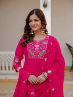 Elegant Pink Embroidered Ethnic Kurta Set for Women