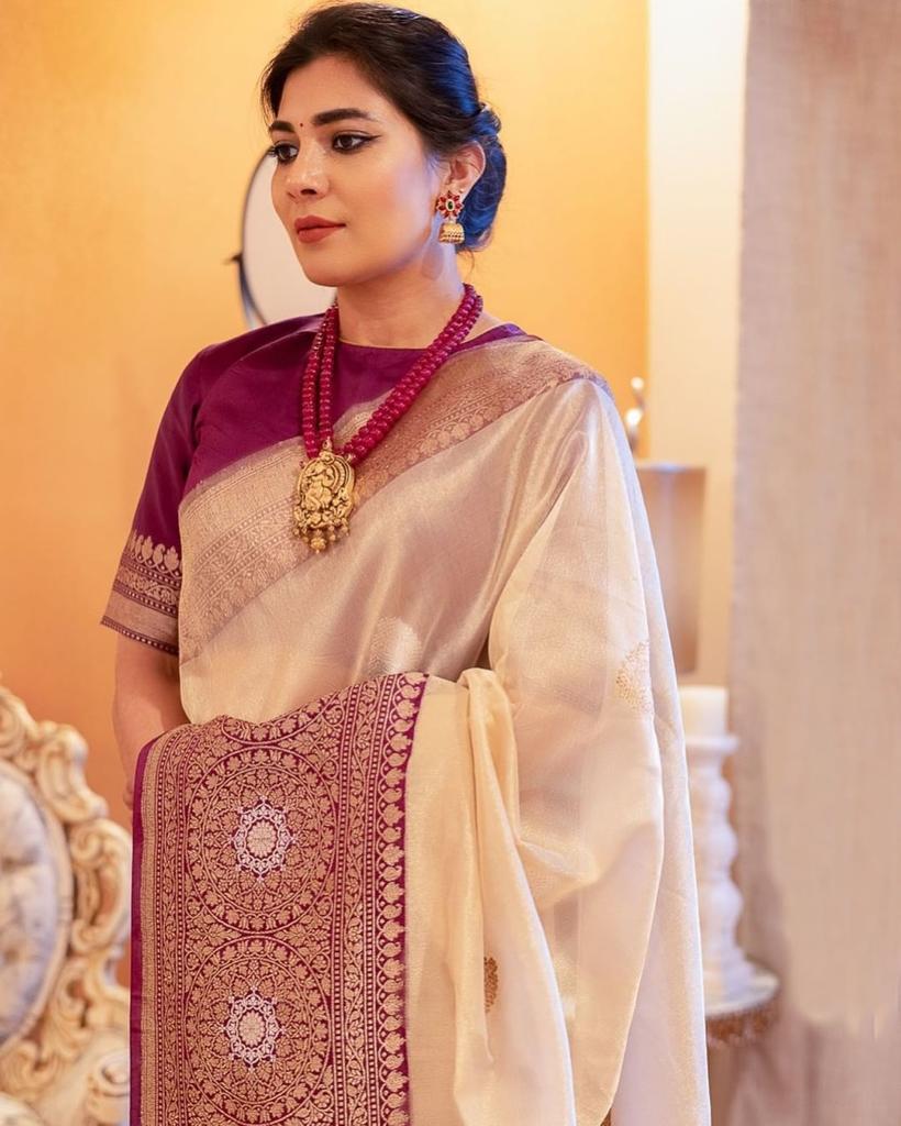 DESIGNER KANJIVARAM SILK SAREE WITH RICH GOLDEN ZARI WEAVING PALLU & BORDER WITH DESIGNER PURE SILK BLOUES