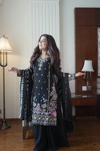 Elegant Black Fox Georgette Designer Suit Set With Embroidery Dupatta