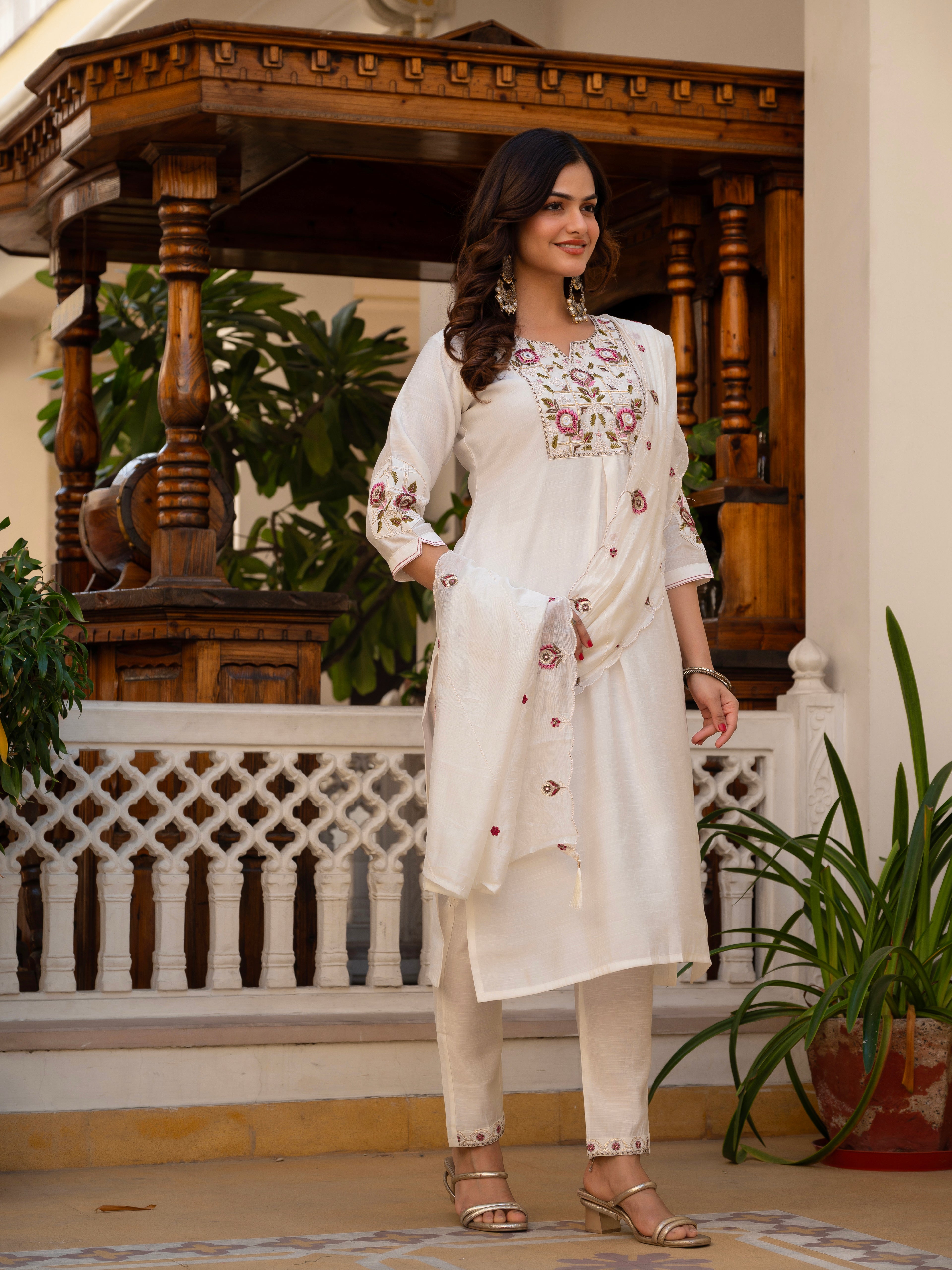 Women’s White Embroidered Mango Silk 3-Piece Suit Set