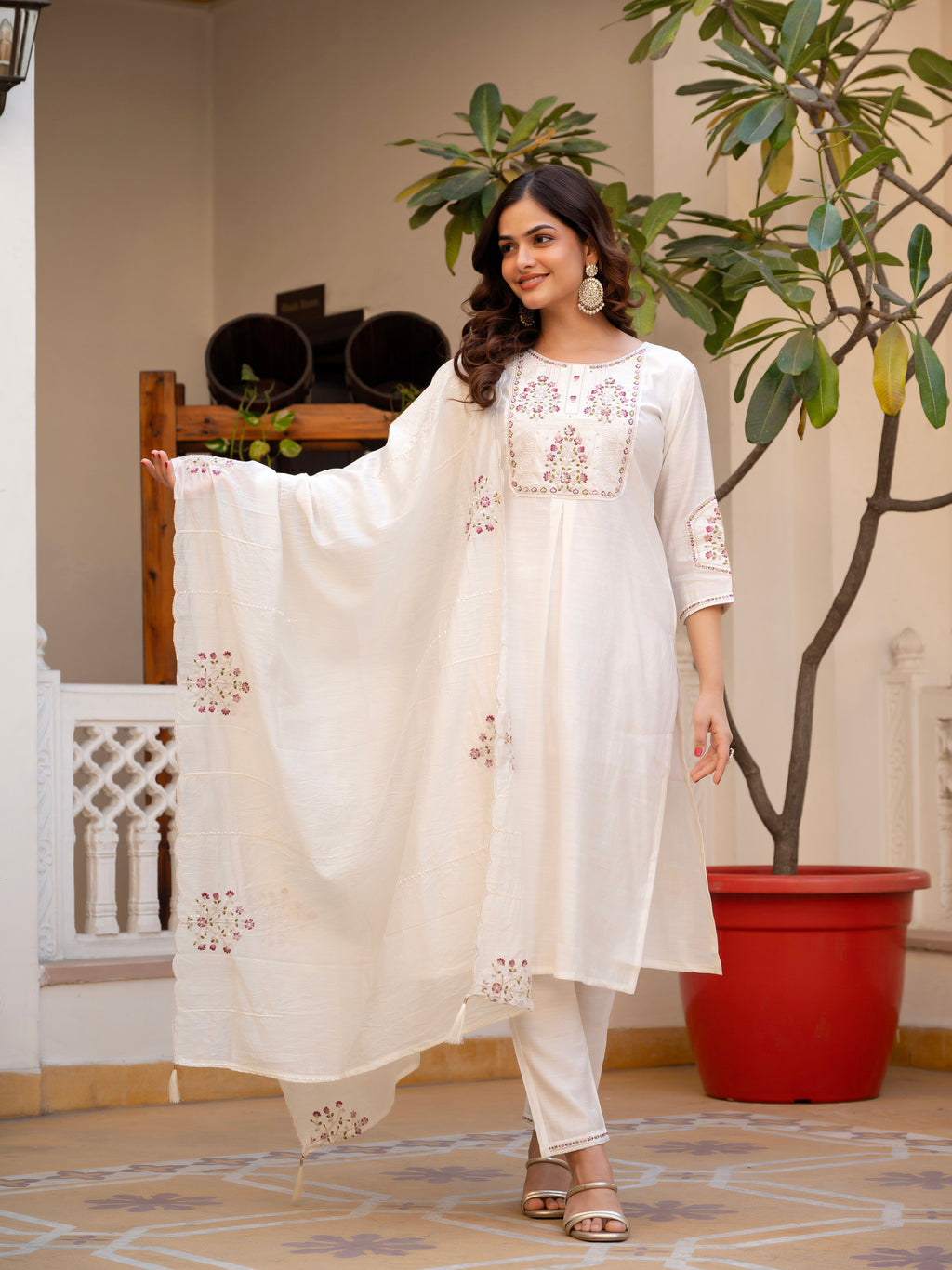 Very Attractive White Pure Viscose Mango Silk Suit Set
