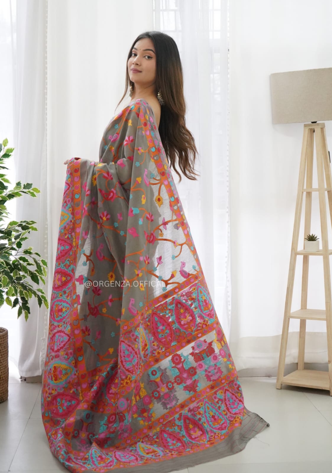Women's Designer Pure Soft Kashmiri Pasmina Kachi Work Saree