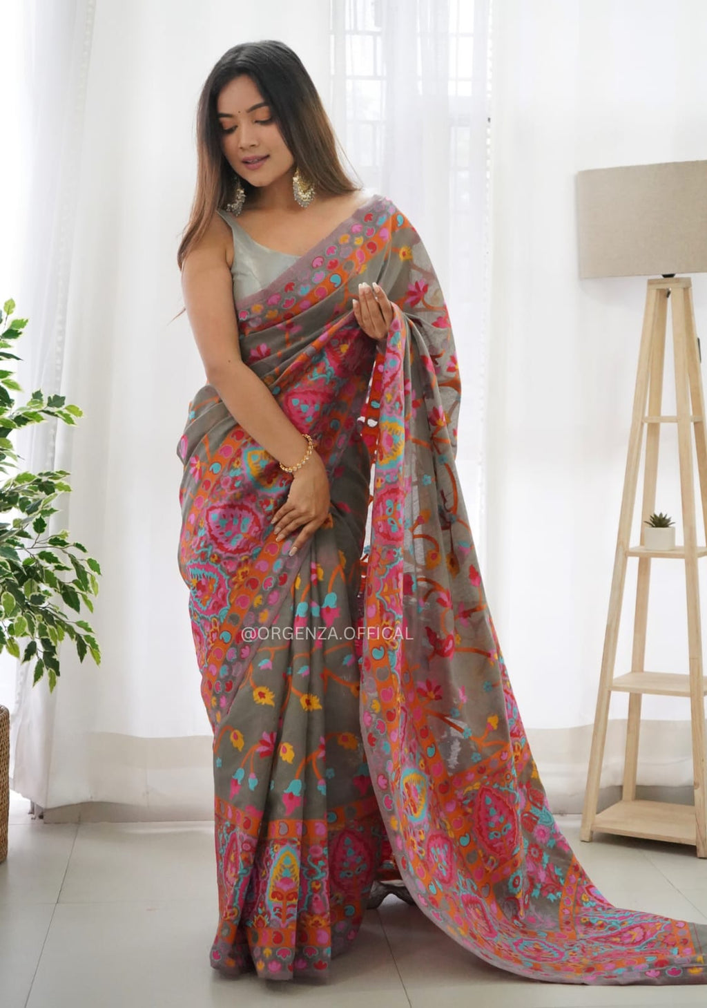 Women's Designer Pure Soft Kashmiri Pasmina Kachi Work Saree