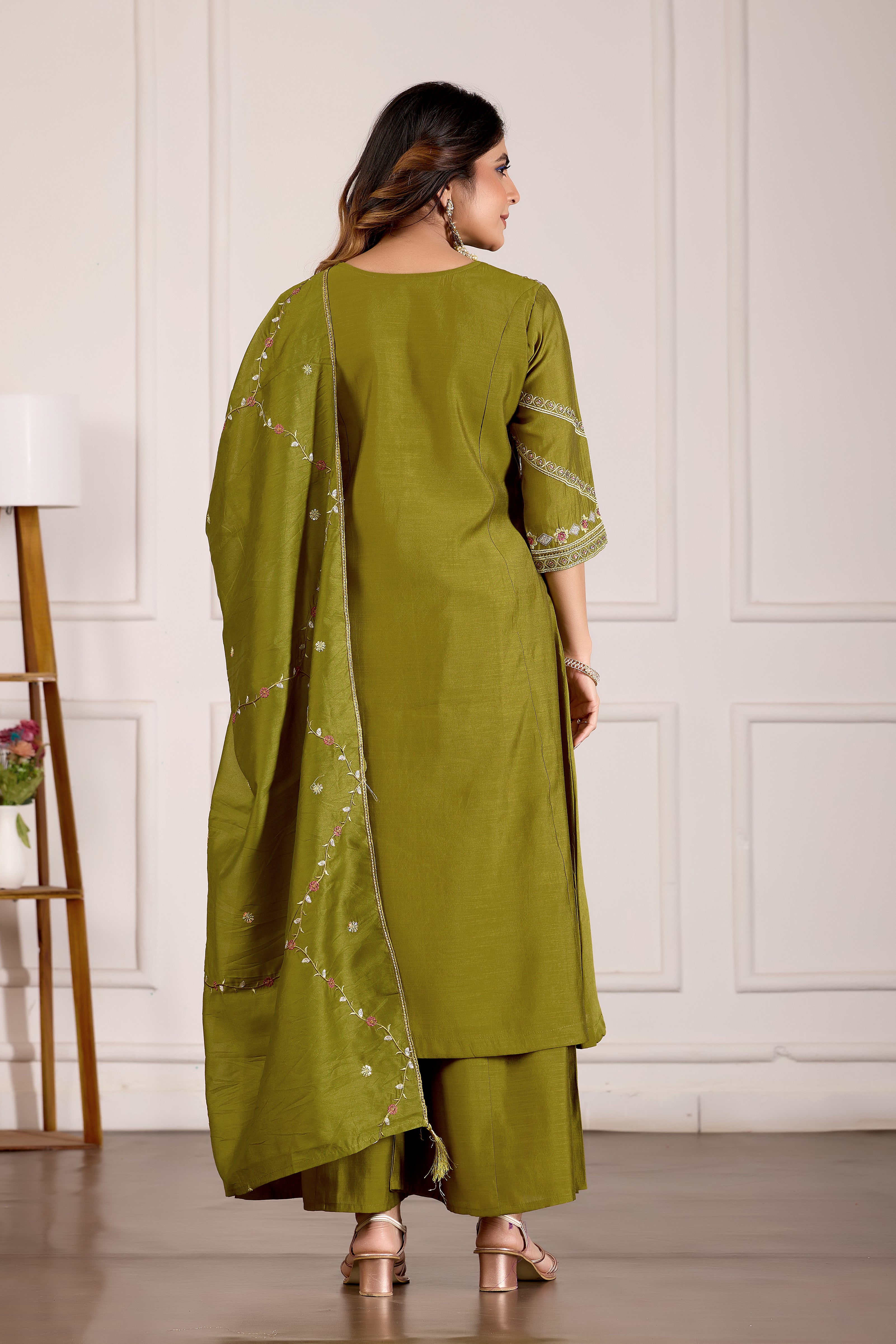 Elegant Mehndi Green Viscose Mango Silk Anarkali Kurti Set