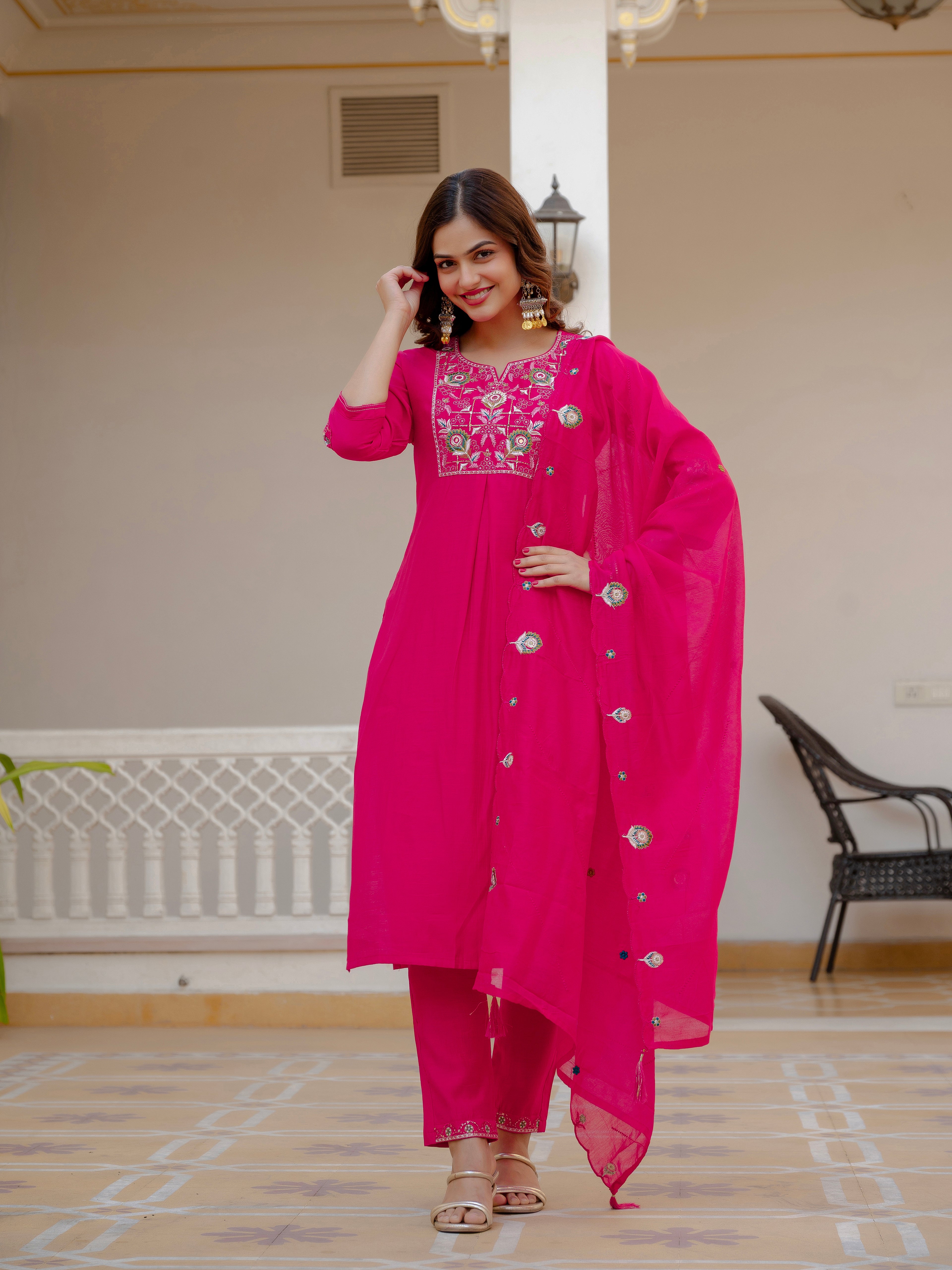 Elegant Pink Embroidered Ethnic Kurta Set for Women