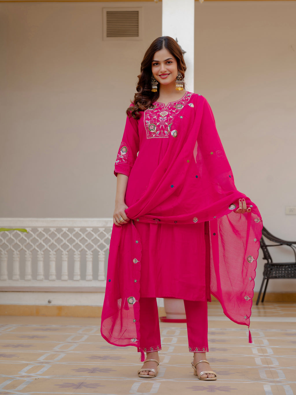 Elegant Pink Embroidered Ethnic Kurta Set for Women