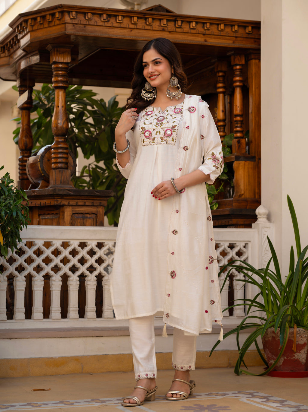 Women’s White Embroidered Mango Silk 3-Piece Suit Set