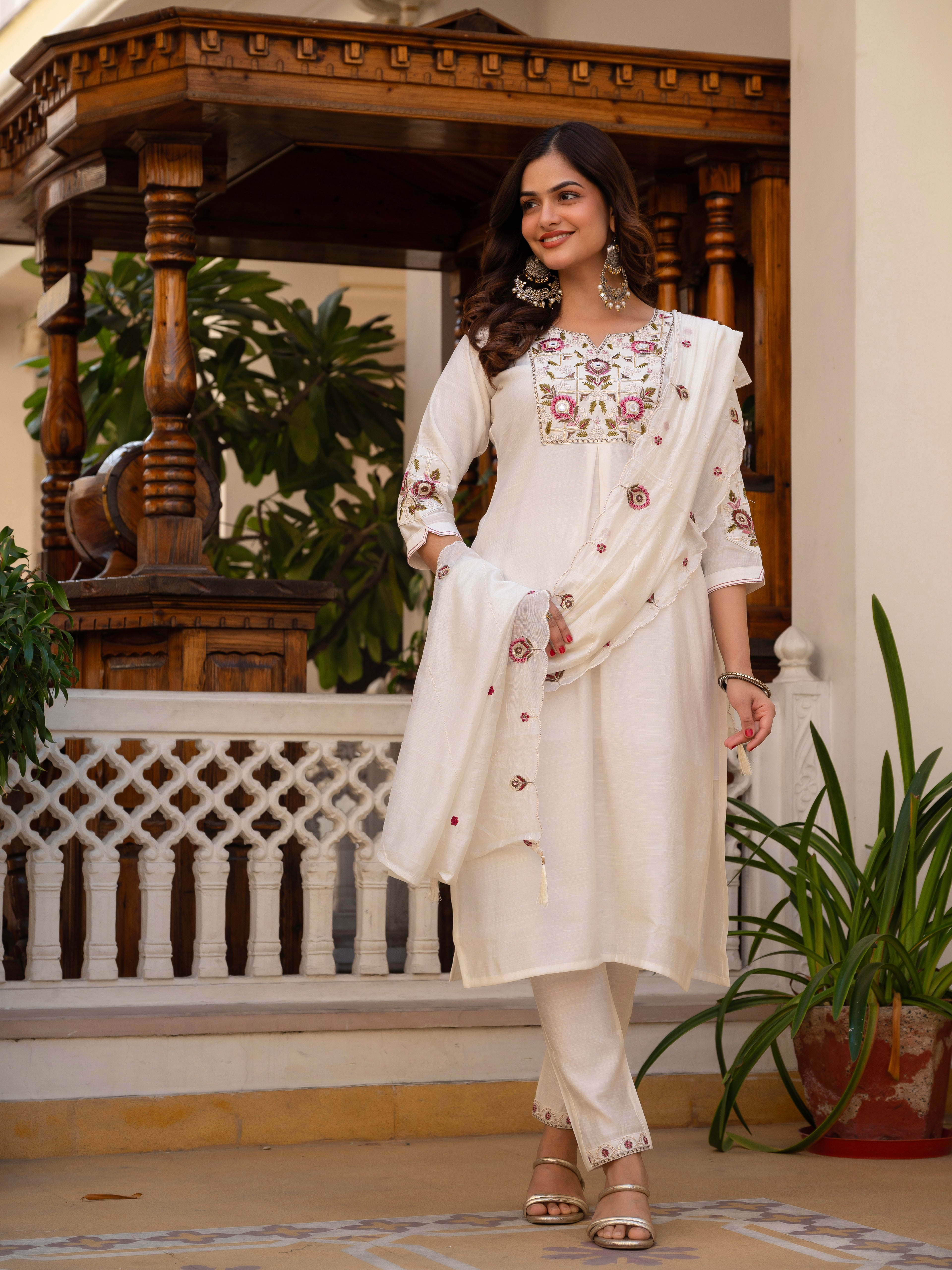 Women’s White Embroidered Mango Silk 3-Piece Suit Set