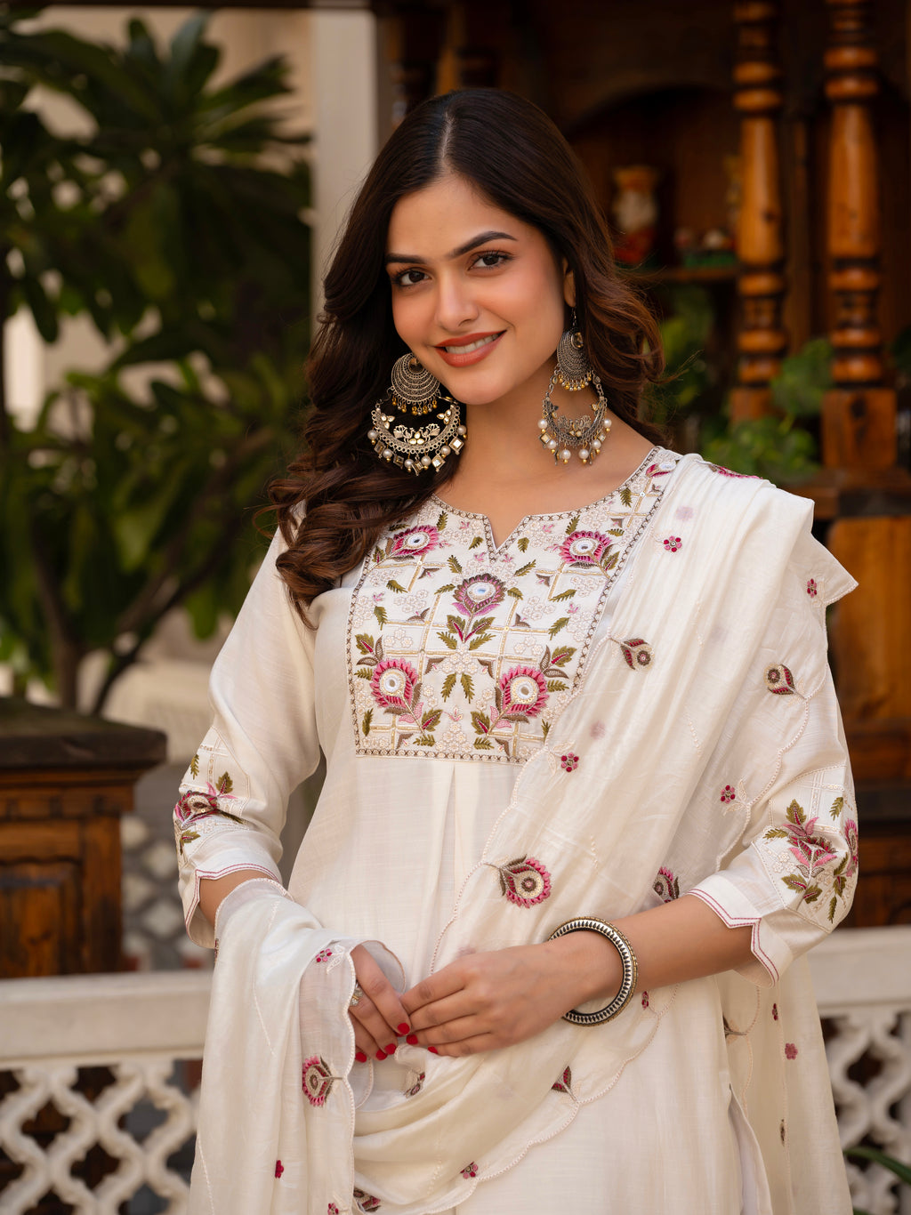 Women’s White Embroidered Mango Silk 3-Piece Suit Set