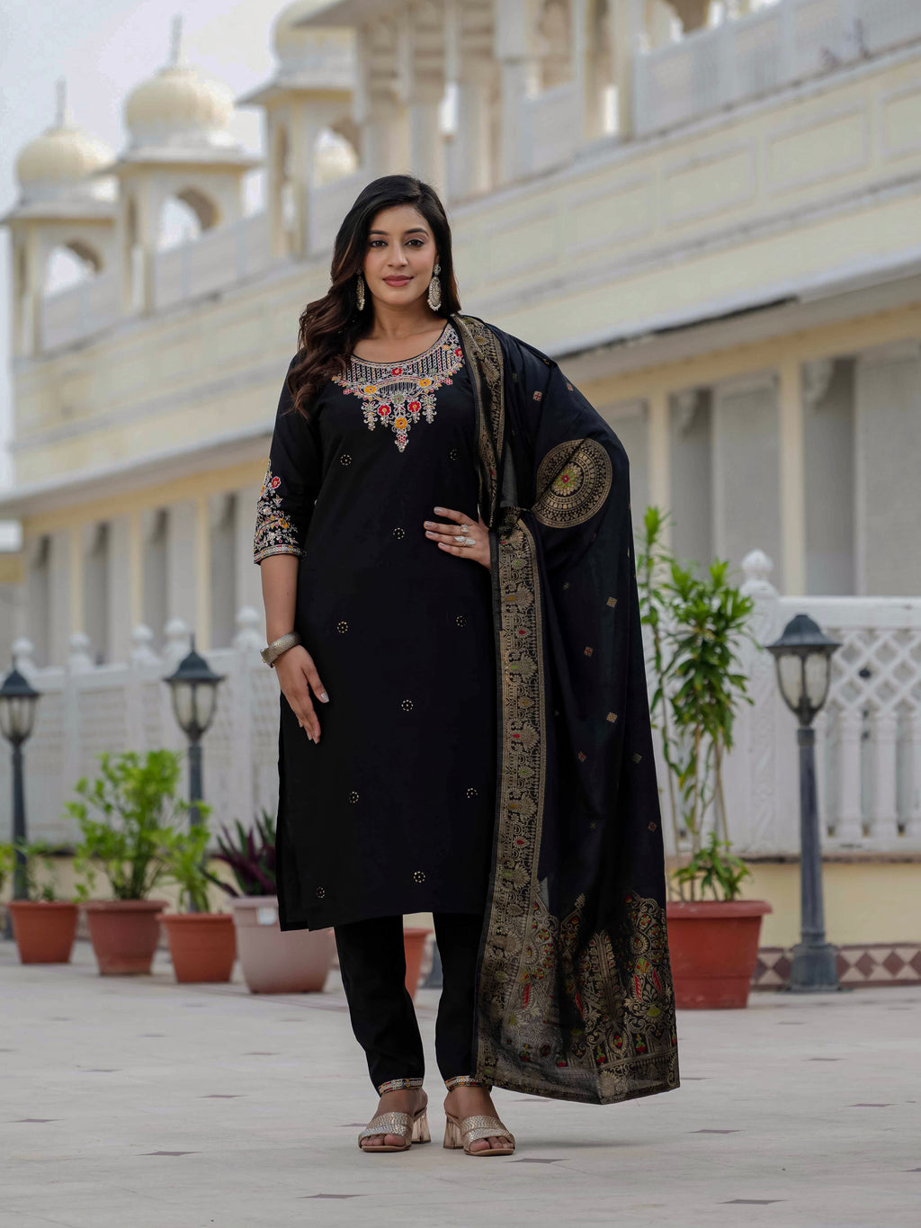 Elegant Black Premium Roman Silk Suit Set
