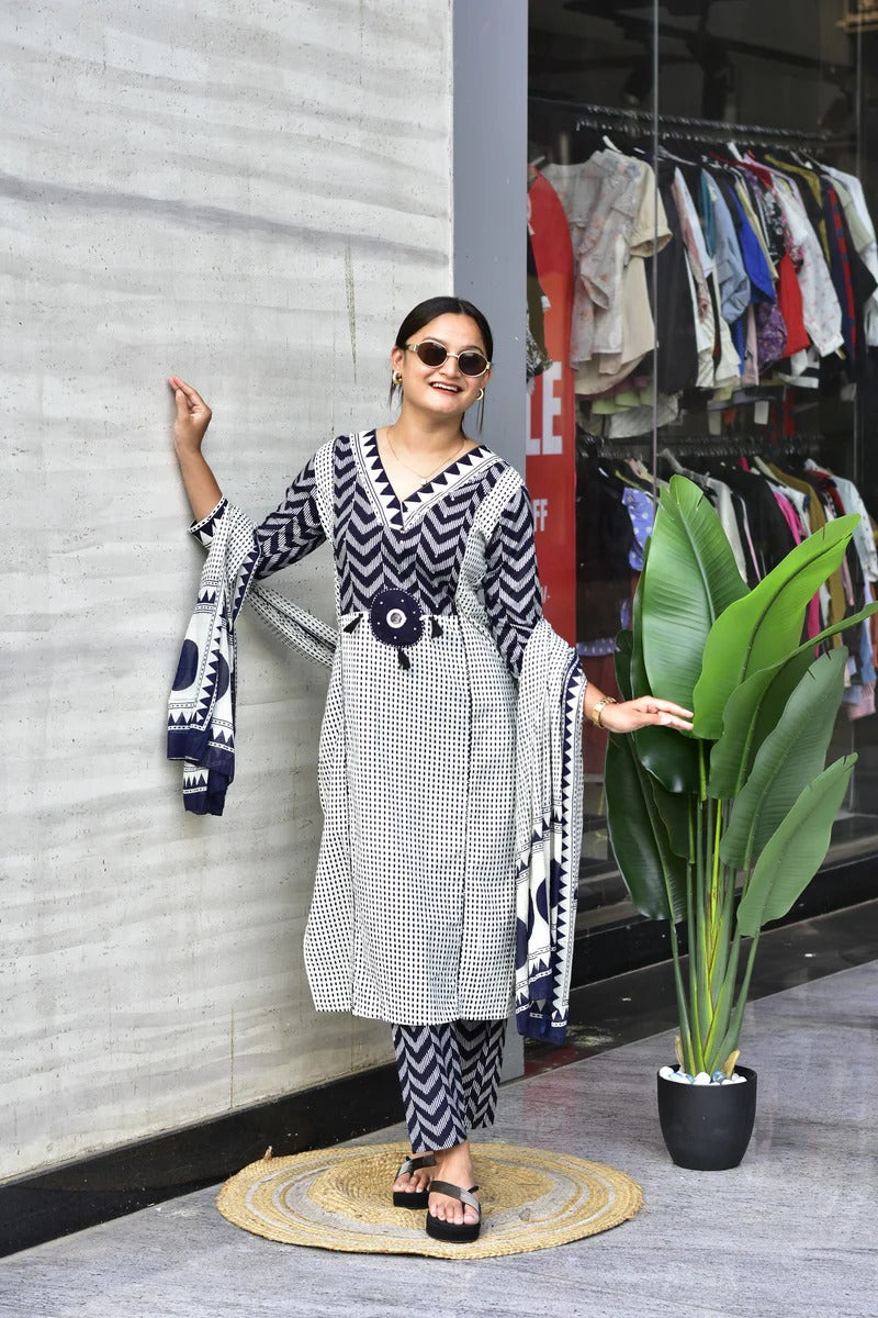 VERY BEAUTIFUL PURE MUL JAIPUR COTTON EMBROIDERY SUIT SET