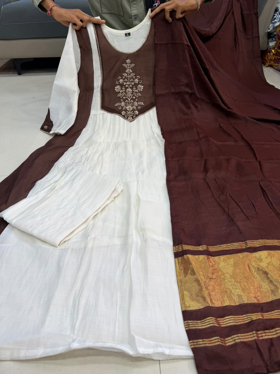 Very Attractive Pure Mul Cotton Embroidery Suit Set
