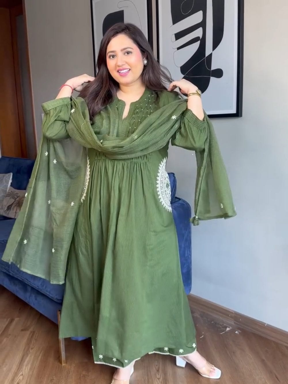 VERY GRACEFUL PURE MUL COTTON EMBROIDERY SUIT SET