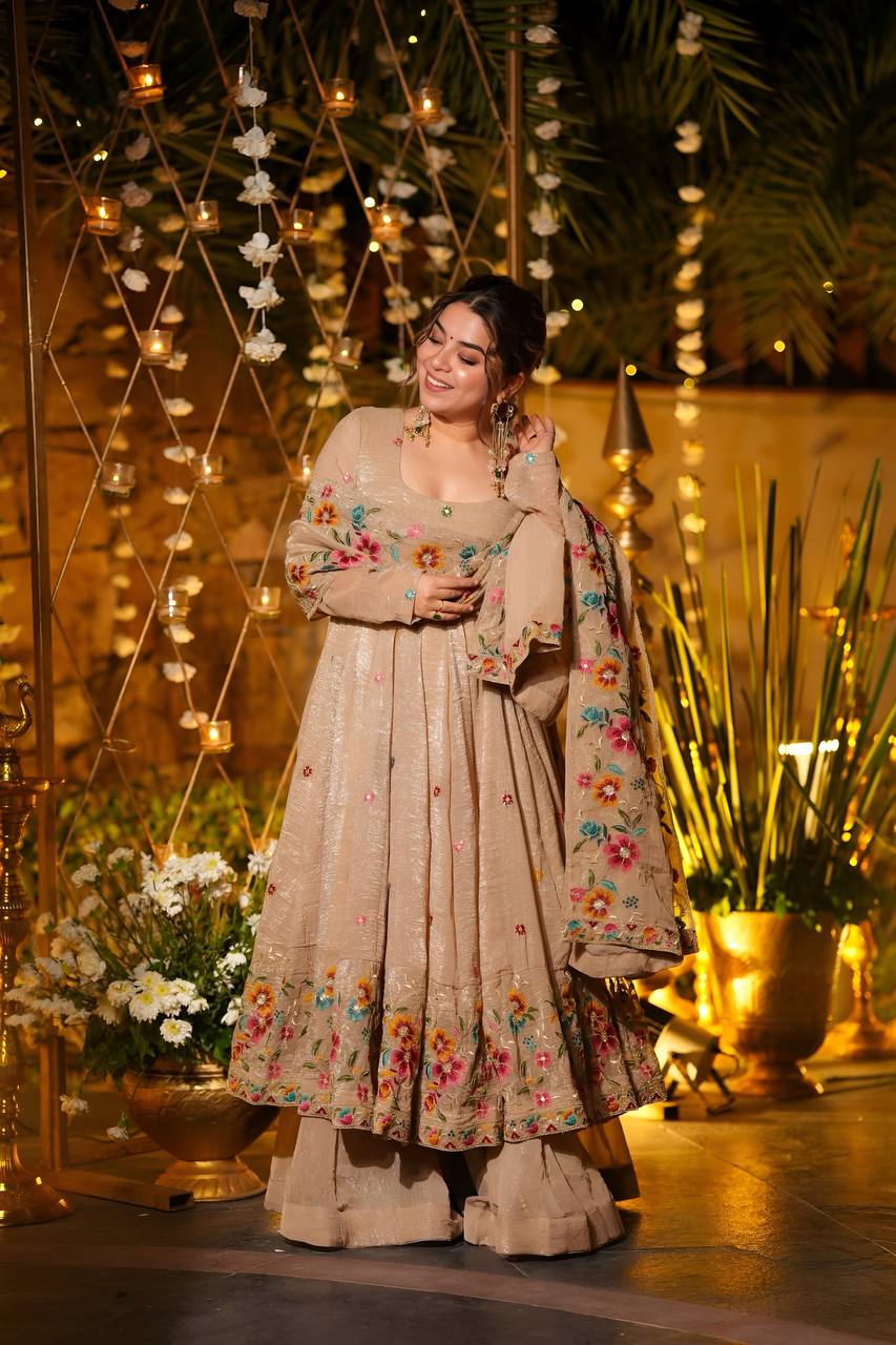 LUMINOUS SILKEN ANARKALI SUIT SET