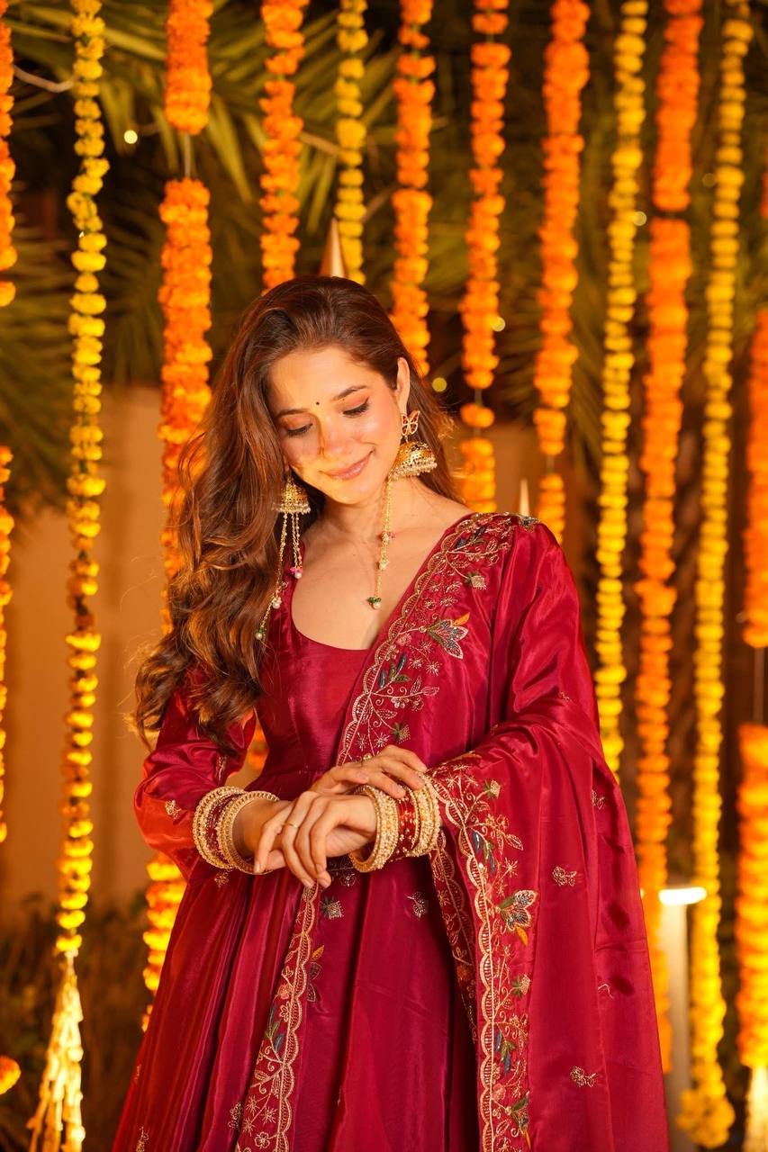 Very Gorgeous Designer Heavy Crepe Silk Anarkali Suit Set