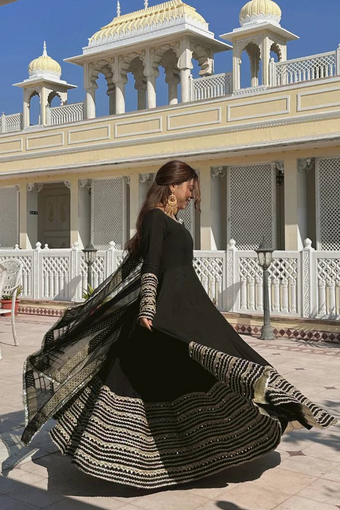 Black Embroidered Work Anarkali Suit Set  SET [3 PCS]
