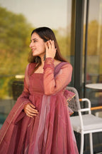Elegant Salmon Shine” Premium Organza Gown Set