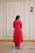 Stylish pink Embroidered Kurta Set