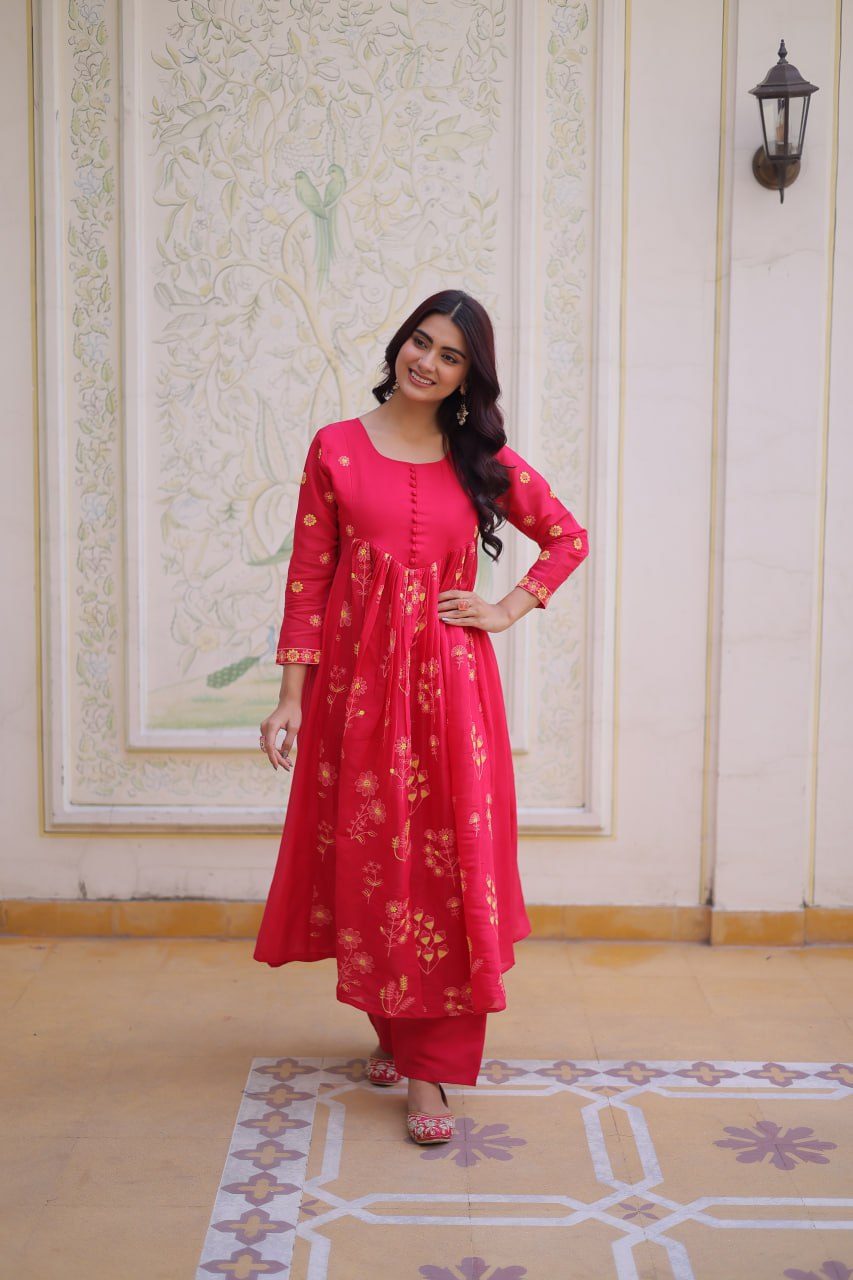 Stylish pink Embroidered Kurta Set