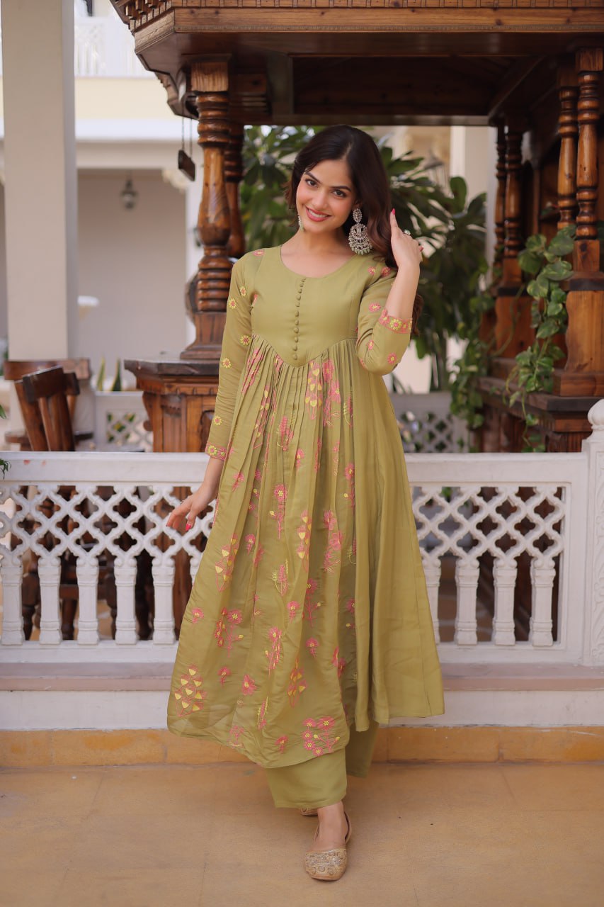Elegant olive green ethnic kurta set