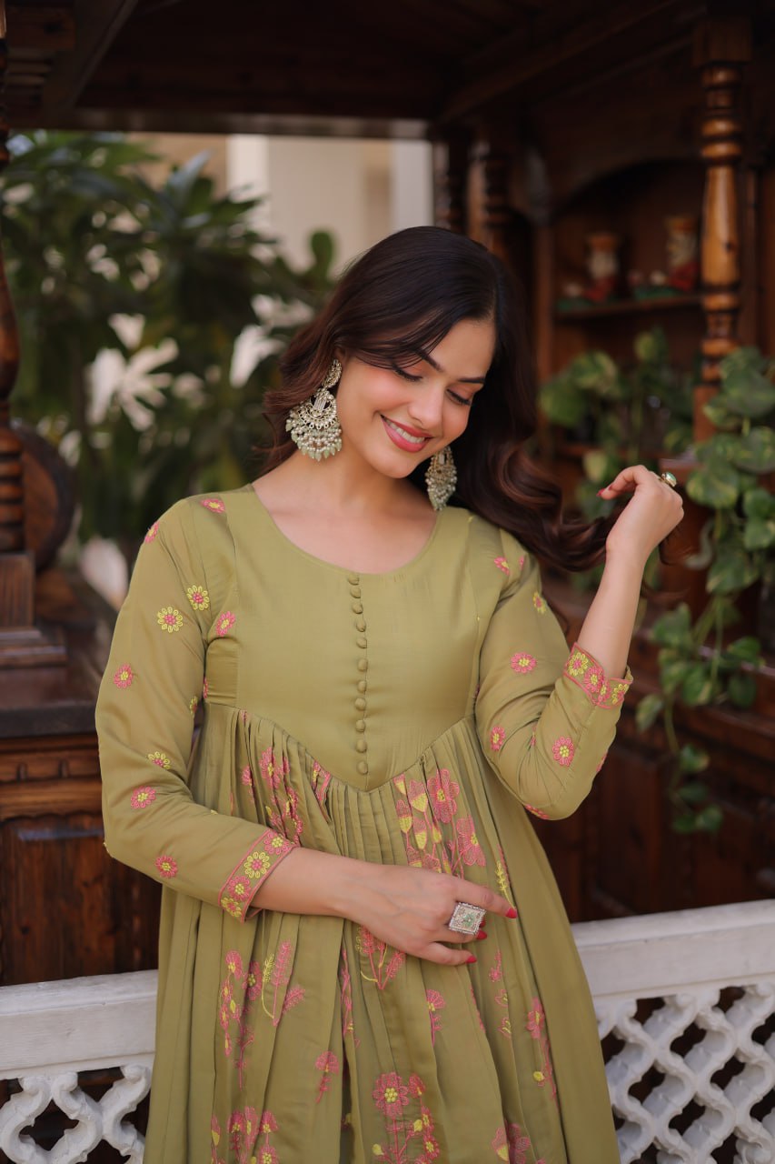 Elegant olive green ethnic kurta set